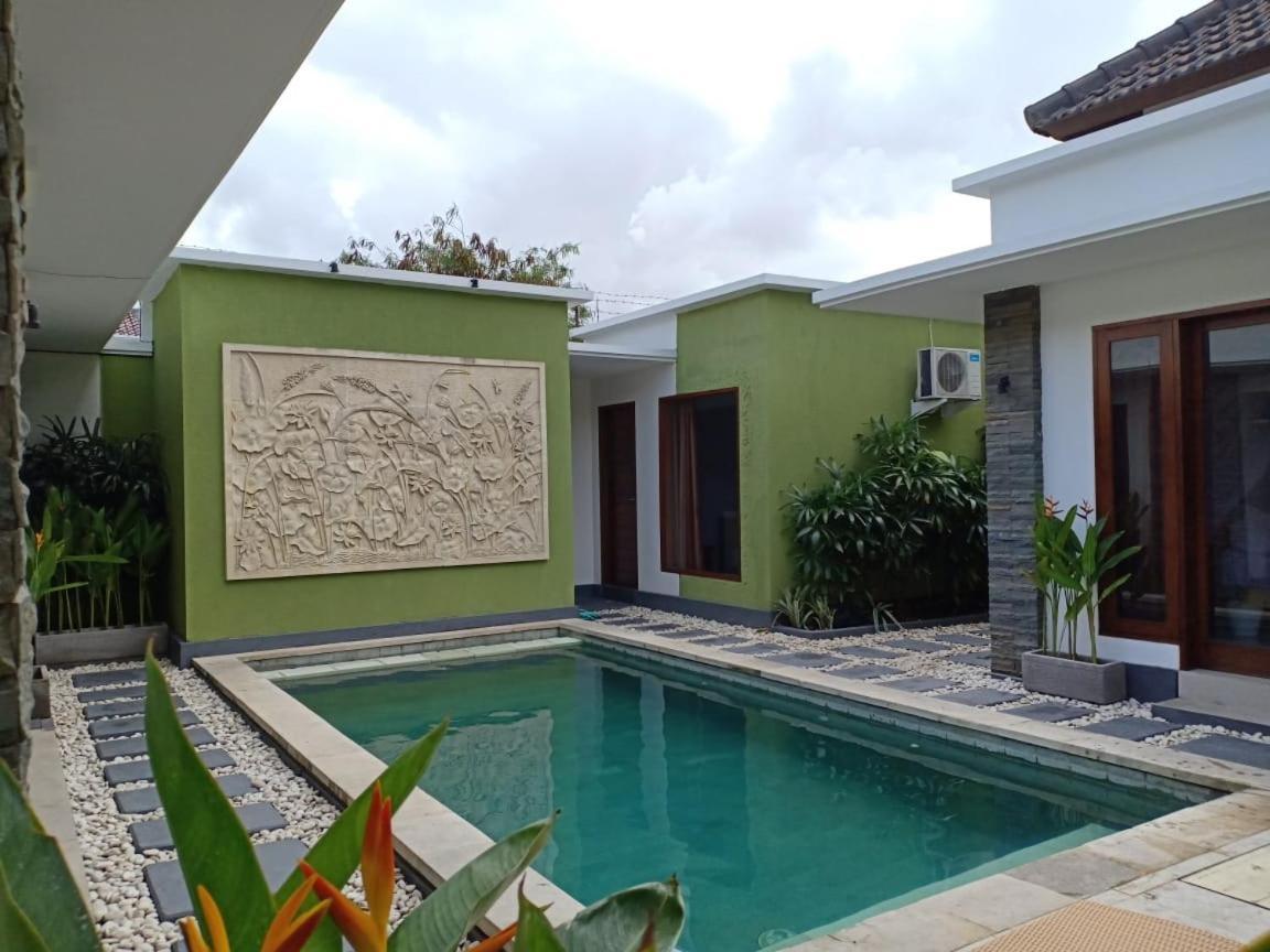 Villa Penyu Legian  Exterior photo